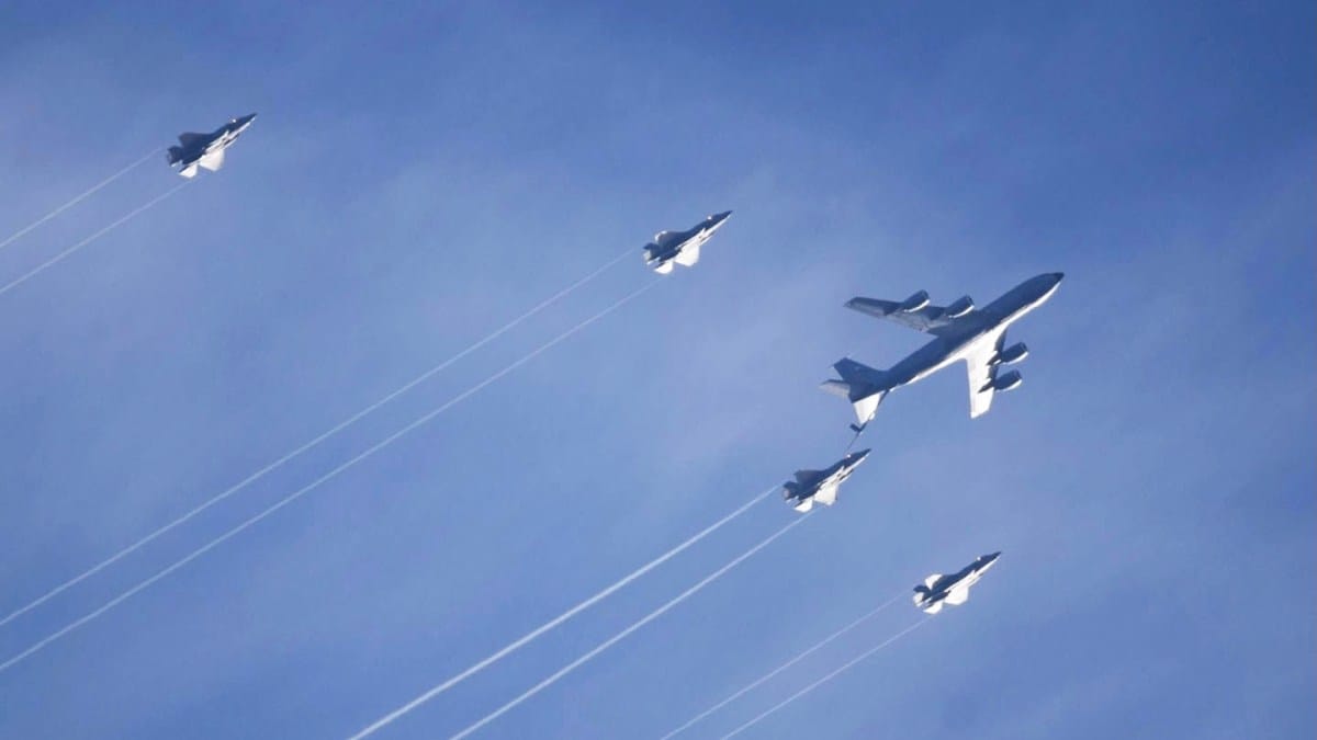 More U.S. Fighter Aircraft Deployed to the Middle East
