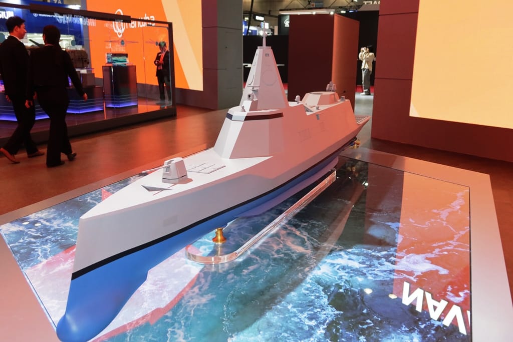 ADEX 2025: Hanwha Ocean Introduces Two Innovative AI-Driven Concepts for Next-Generation Surface Combatants