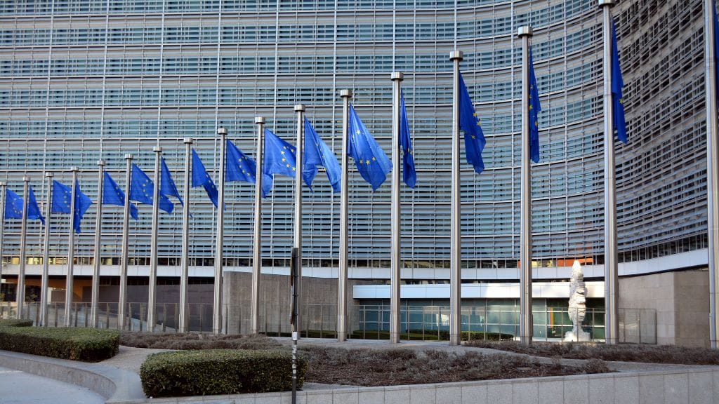 EU Greenlights €90 Billion Loan to Ukraine Amid New Sanctions on Russia