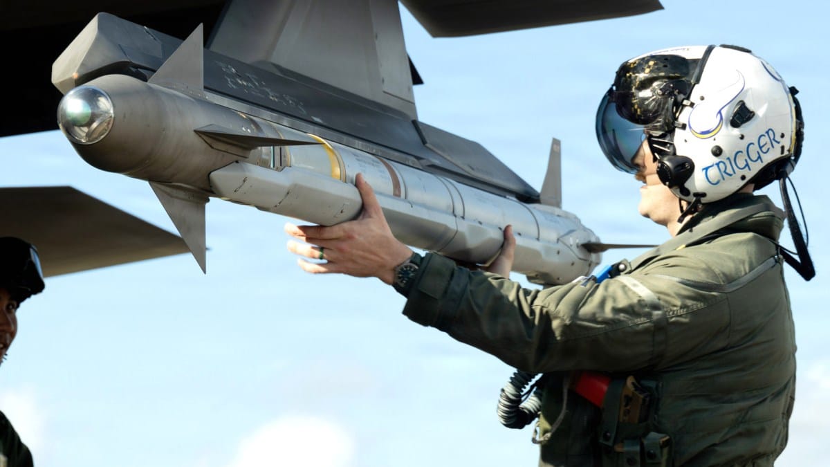 Development of Compact AIM-9X Sidewinder Enhances Future Drone Capabilities