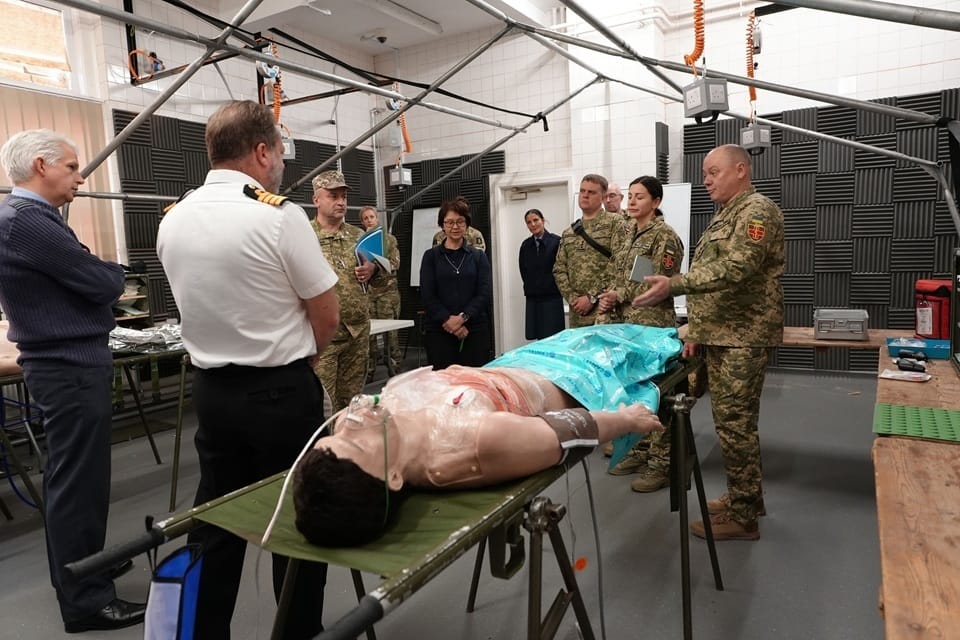 UK and Ukraine Enhance Battlefield Medicine Collaboration