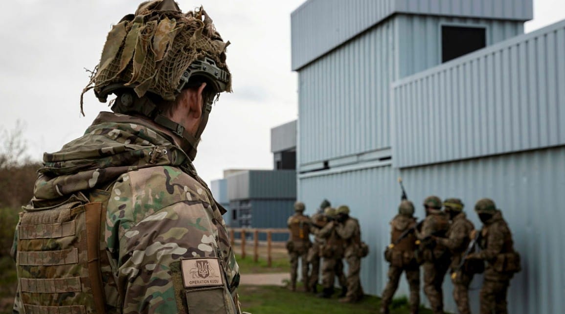 Australia Enhances Military Support to Ukraine with $70 Million Package