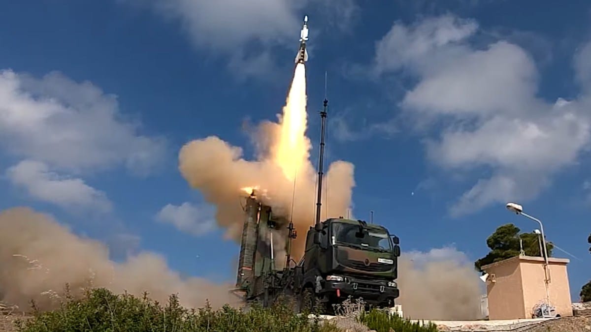 Ukraine Secures License for Aster 30 Anti-Missile Interceptors