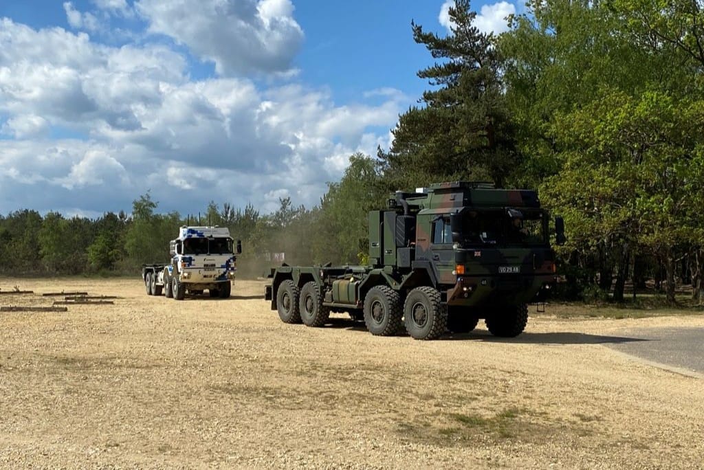 UK Soldiers Complete Training in Autonomous Logistics Operations