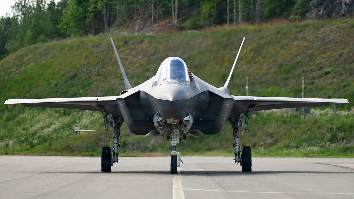 Uncertainty Surrounds UK’s NATO Nuclear Role Post-F-35A Decision