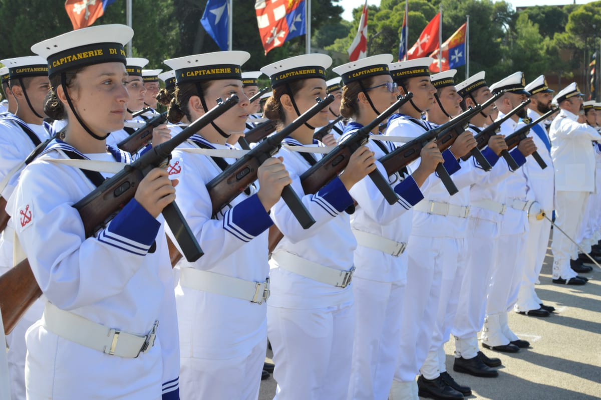 Italy Auctions Off Decommissioned Beretta Submachine Guns