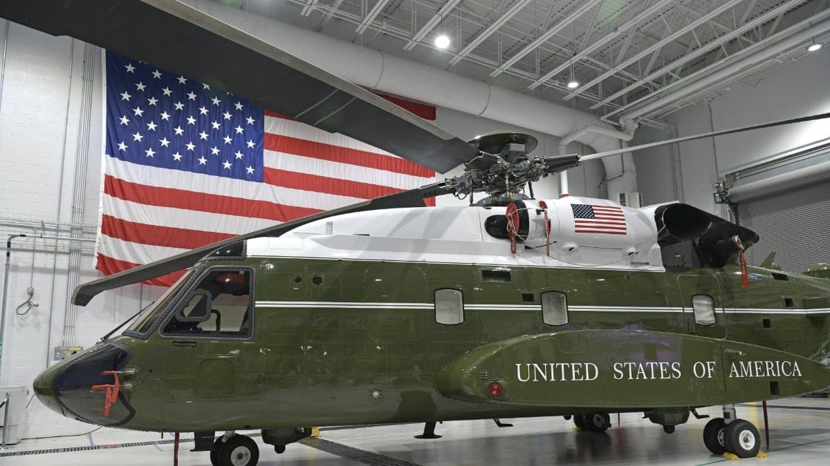 U.S. Navy invests $107M in new rotor blades for Marine One