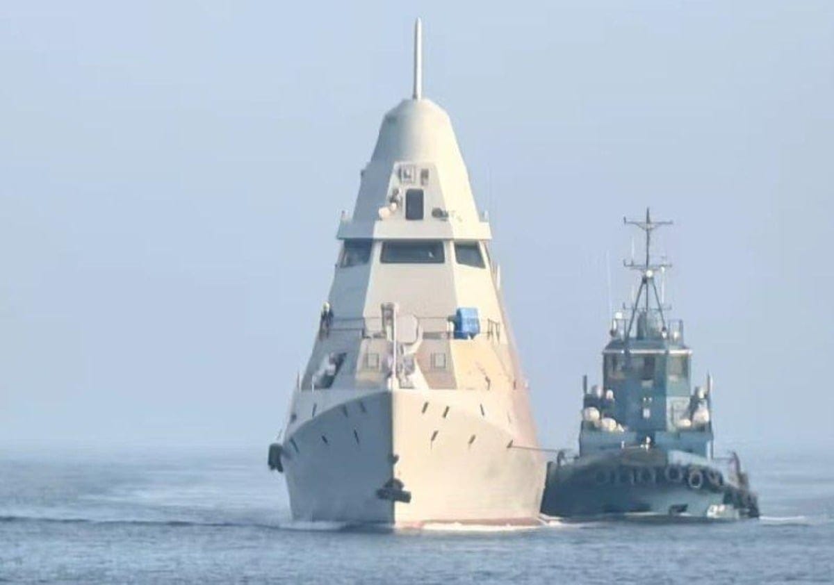 Chinese Stealth Test Ship Unveils New Mystery System on Deck