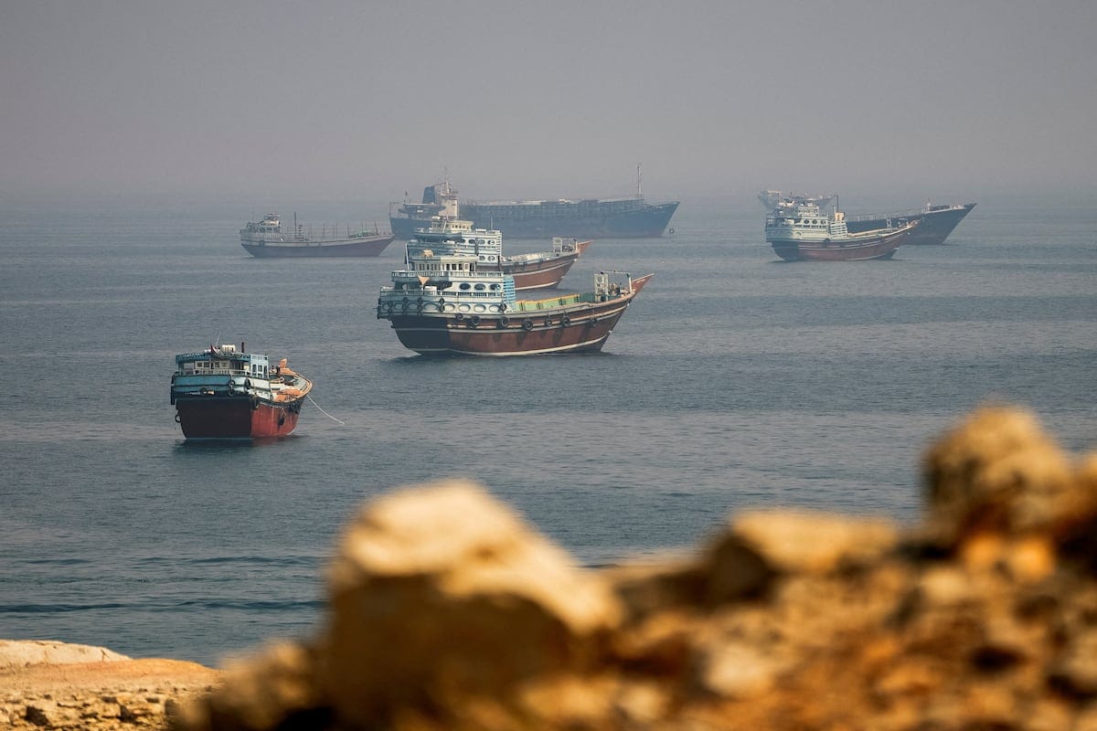 US Conducts Air Strikes on Iranian Targets Near Strait of Hormuz