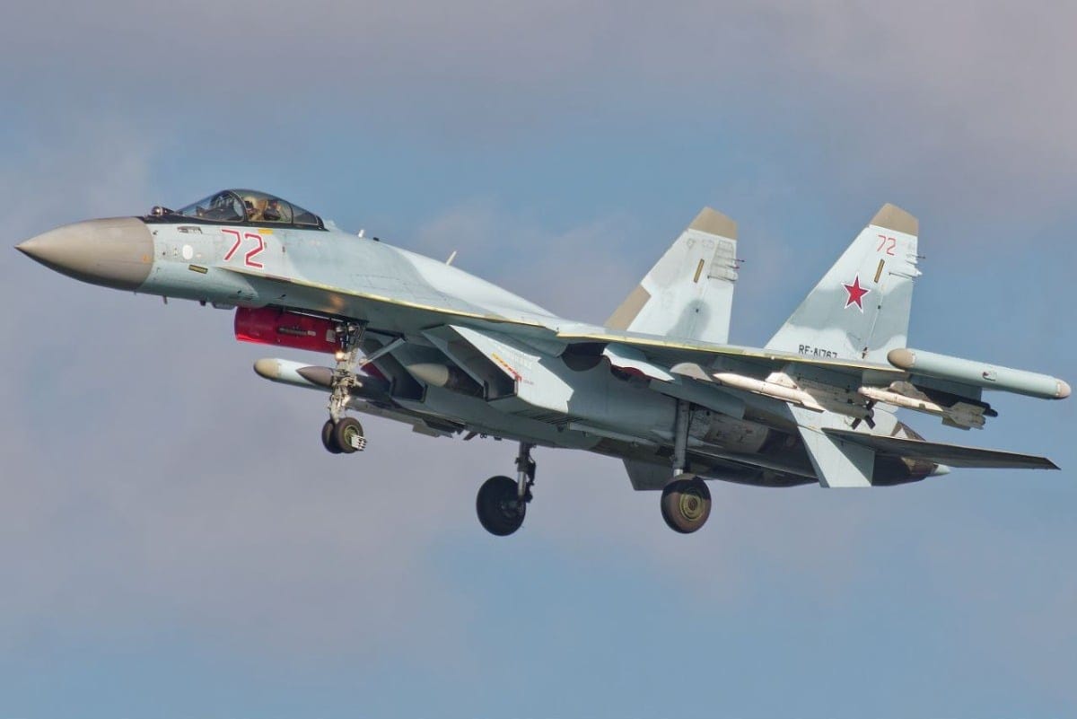 Russian Su-35 Fighter Jets Collide in Kursk Region, Resulting in One Fatality