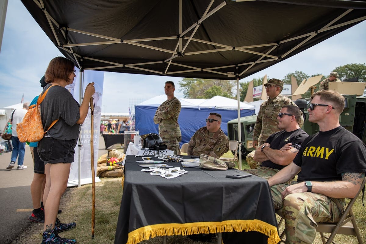 US Army Suspends Longstanding Hometown Recruiter Assistance Program
