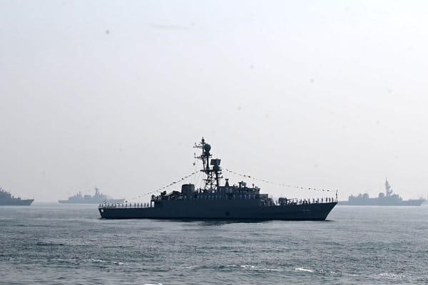US and Iran Clash Over Status of Iranian Warship Sunk by Submarine