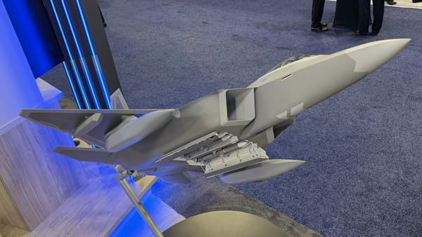 Details of Upgraded F-22 “Raptor 2.0” Revealed in New Model