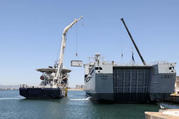 Royal Navy Prepares for Mine-Clearance Operations in the Middle East