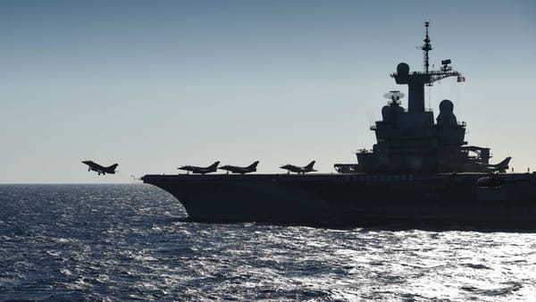 French Aircraft Carrier Pre-Positions for Possible Hormuz Mission