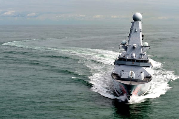 UK Deploys Destroyer to Strait of Hormuz for Shipping Protection