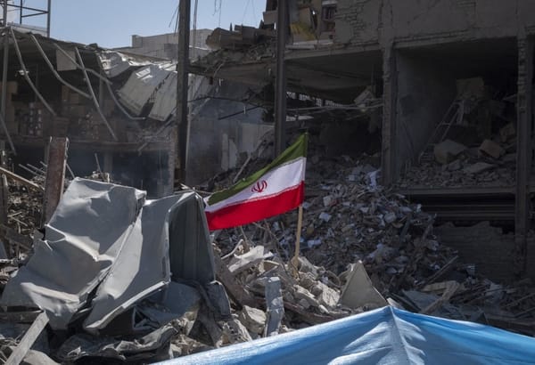 US-Iran Negotiations on Fragile Ceasefire Await Presidential Approval