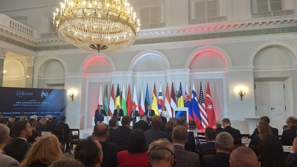 Tensions in Polish-American Security Relations Amidst U.S. Political Strife