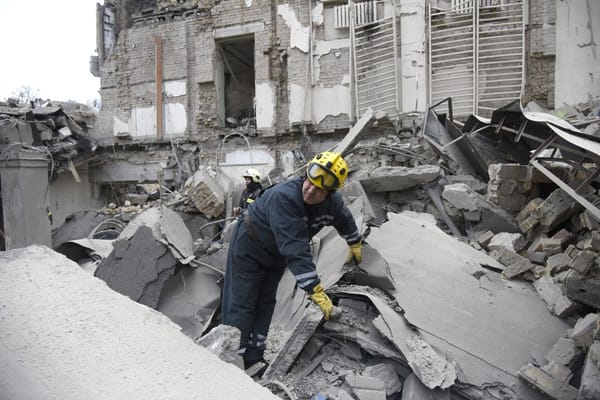 Ukrainian Strikes Amidst Rising Tensions in Crimea