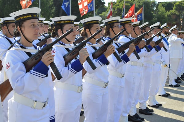 Italy Auctions Off Decommissioned Beretta Submachine Guns
