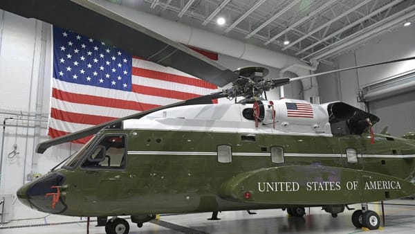 U.S. Navy invests $107M in new rotor blades for Marine One