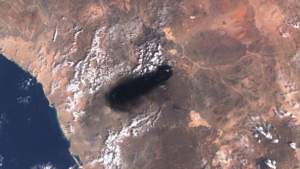 Houthi Attack Targets Saudi Oil Pipeline, Escalating Regional Tensions