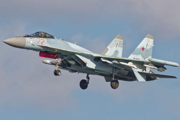 Russian Su-35 Fighter Jets Collide in Kursk Region, Resulting in One Fatality